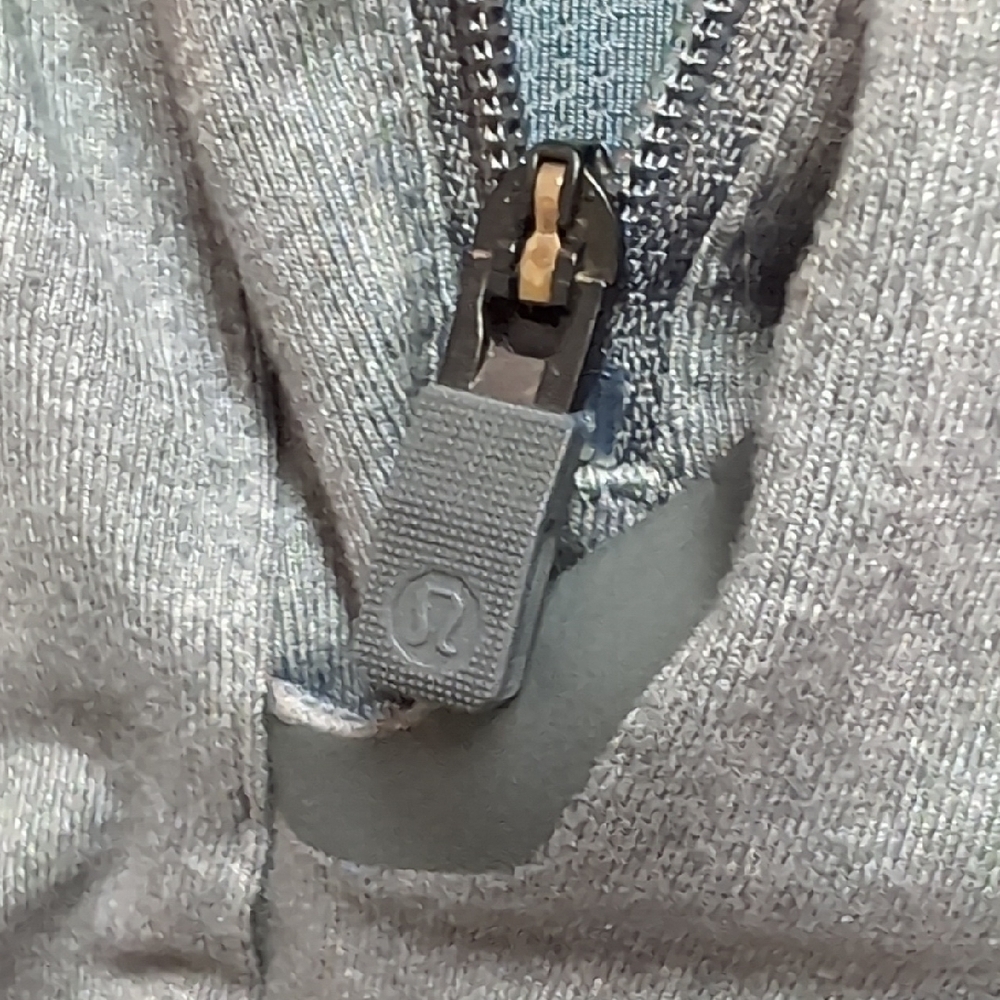 Lululemon Long Sleeve Zipper Running Jacket - Picture 6 of 7